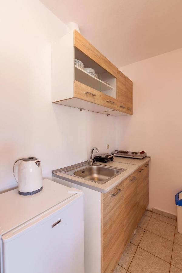ANATOLI LYGARIA APTs Ligariá Kültér fotó